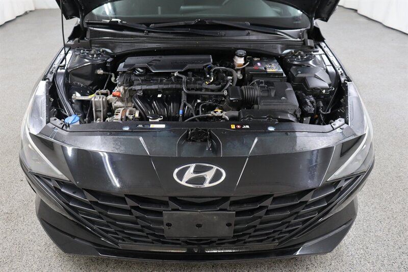 Used 2021 Hyundai Elantra SEL FWD image 30
