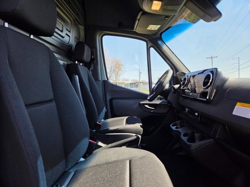 New 2026 Mercedes-Benz Sprinter 2500 image 6