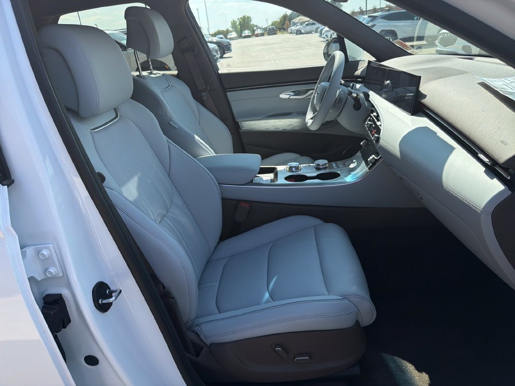 New 2027 Genesis Electrified GV70 AWD/4WD image 26
