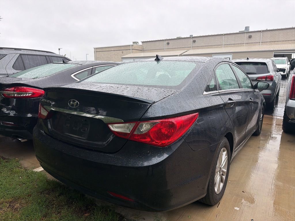 Used 2013 Hyundai Sonata GLS w/ Popular Equipment Pkg FWD image 3