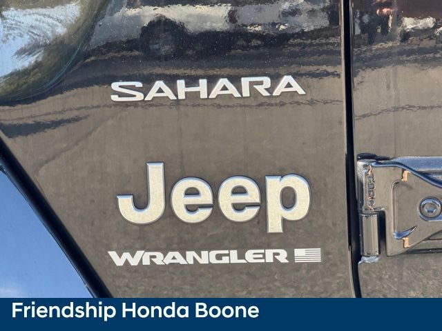Used 2024 Jeep Wrangler Sahara image 12