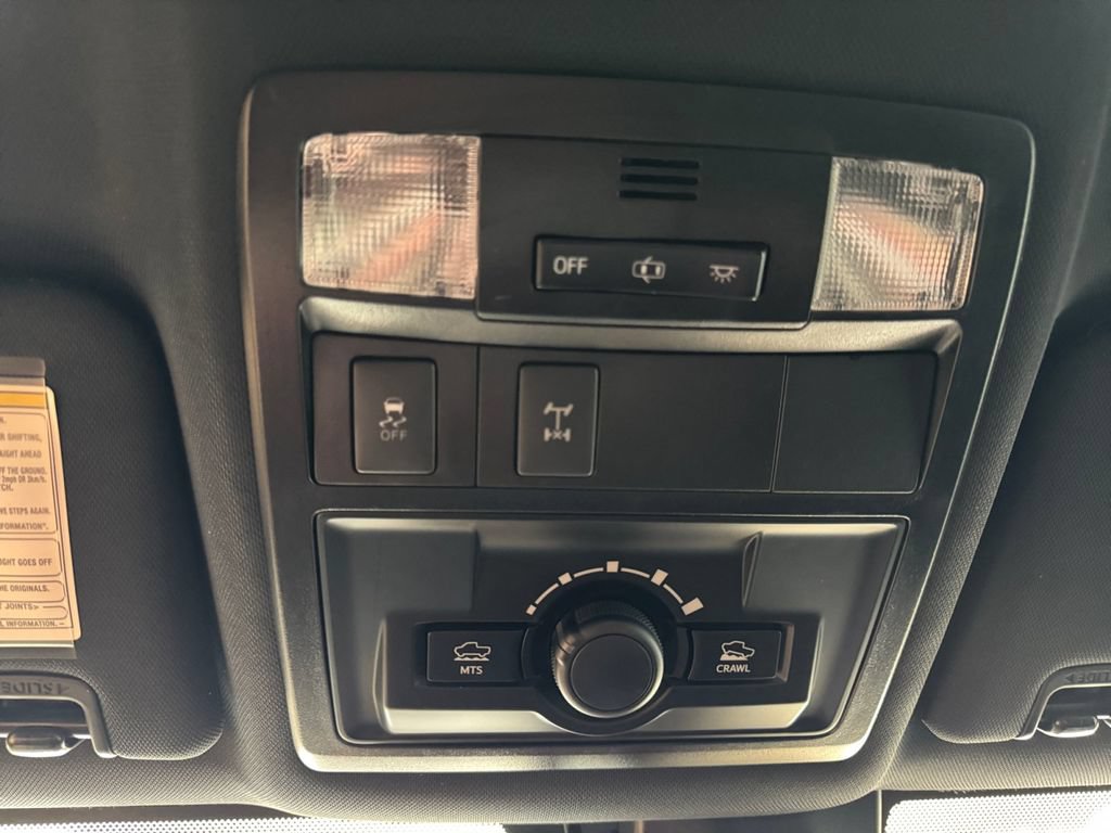 Used 2019 Toyota Tacoma TRD Off-Road w/ Technology Package AWD/4WD image 22