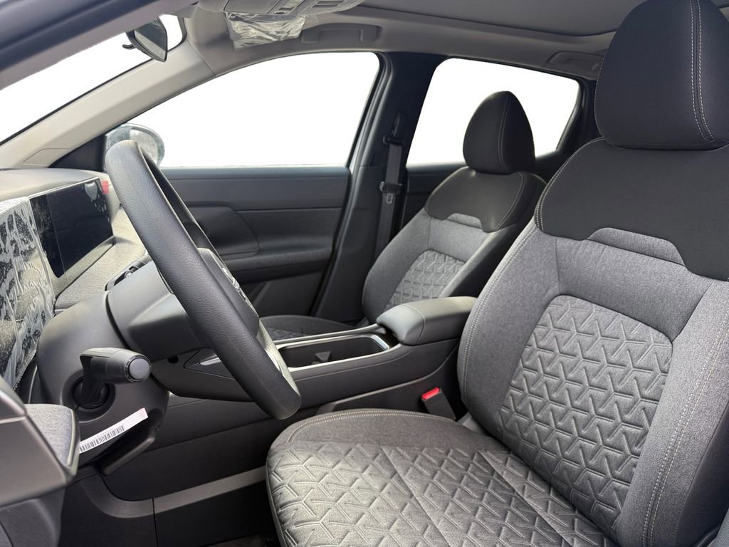 New 2026 Nissan Kicks SV w/ SV Premium Package image 9