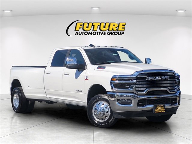 New 2025 RAM 3500 Laramie w/ Max Tow Package