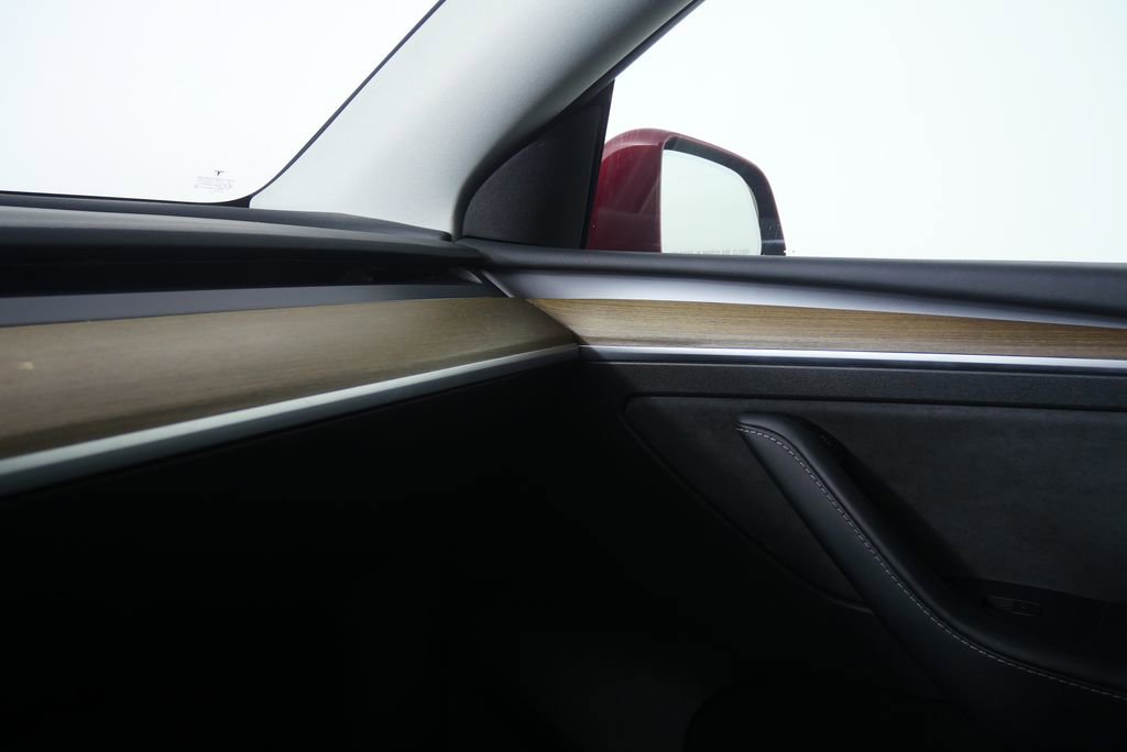 Used 2023 Tesla Model Y Long Range AWD/4WD image 23