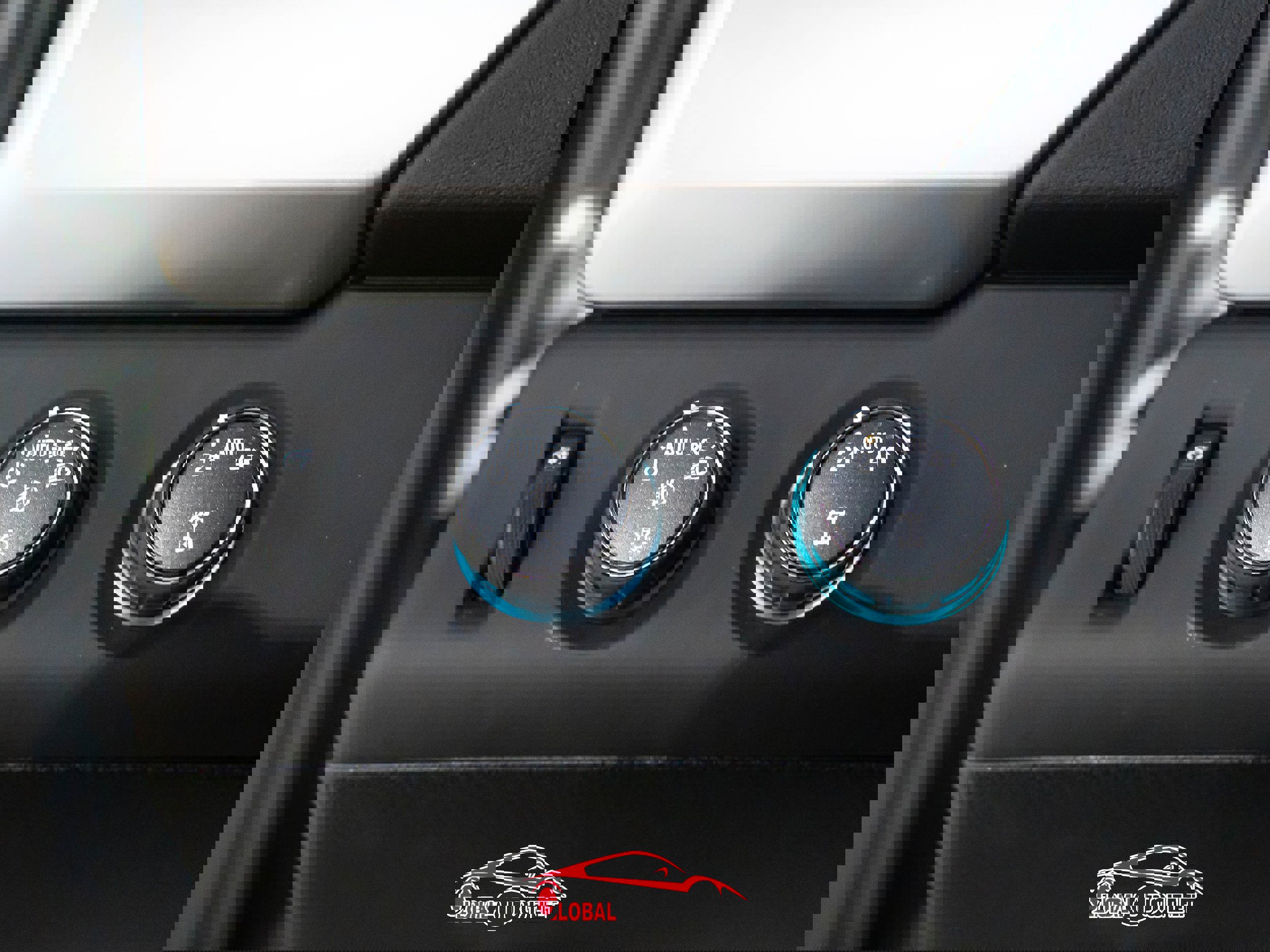 Used 2017 Chevrolet Suburban Premier image 35