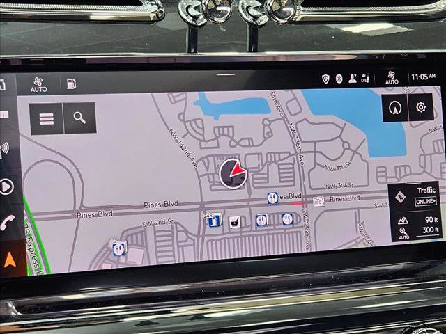 Used 2022 Bentley Bentayga image 11