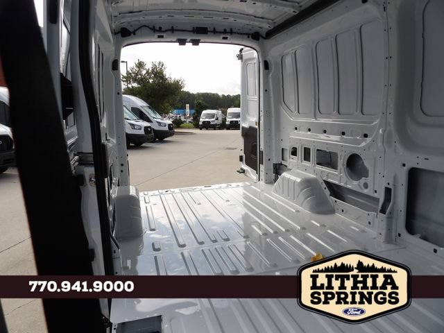 New 2026 Ford Transit 250 148 Medium Roof RWD image 32