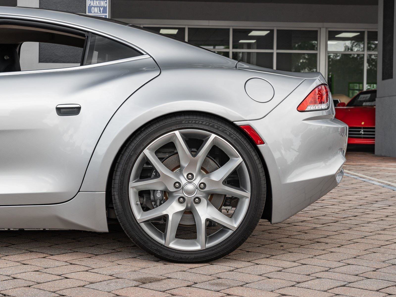 Used 2018 Karma Revero Luxury RWD image 18