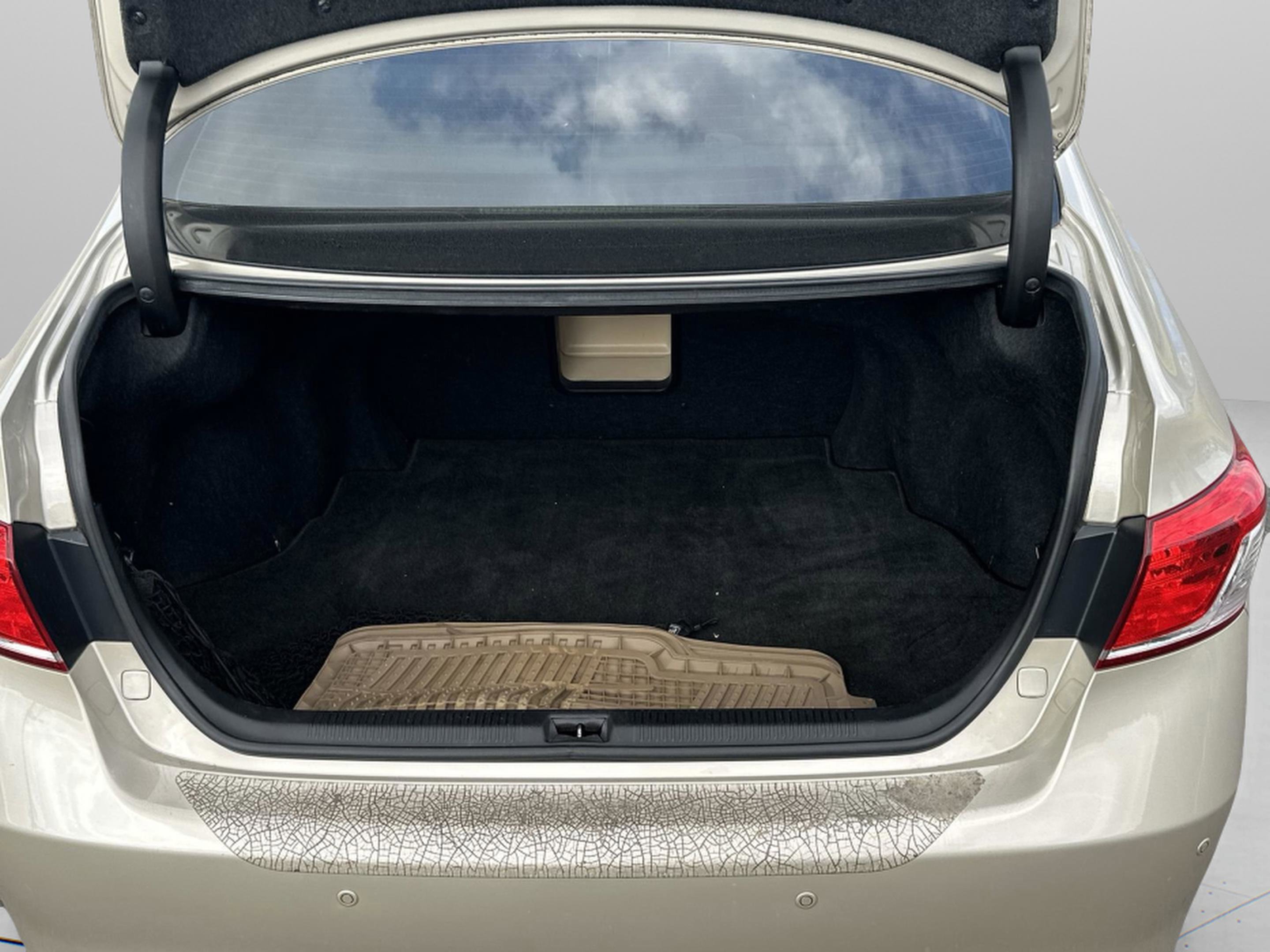 Used 2010 Lexus ES 350 image 32