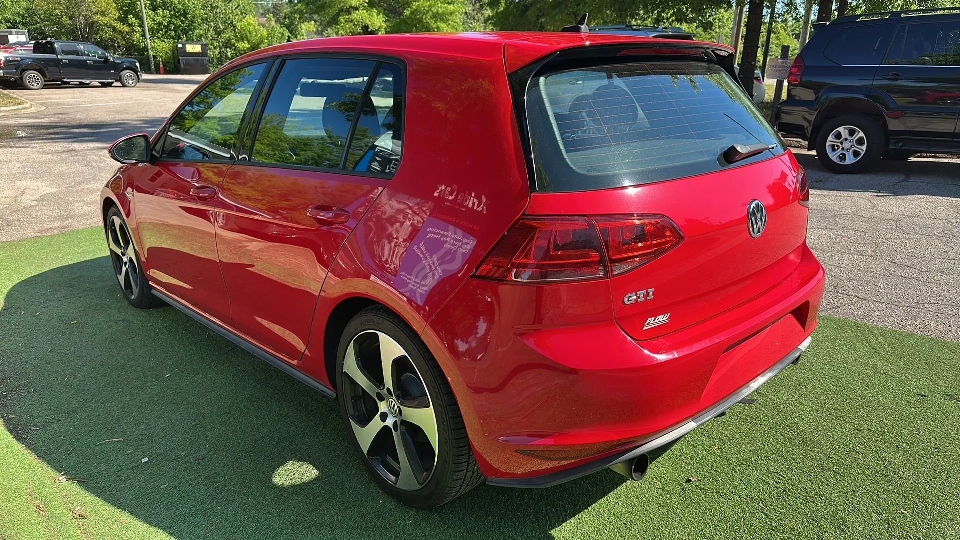 Used 2015 Volkswagen GTI S FWD image 5