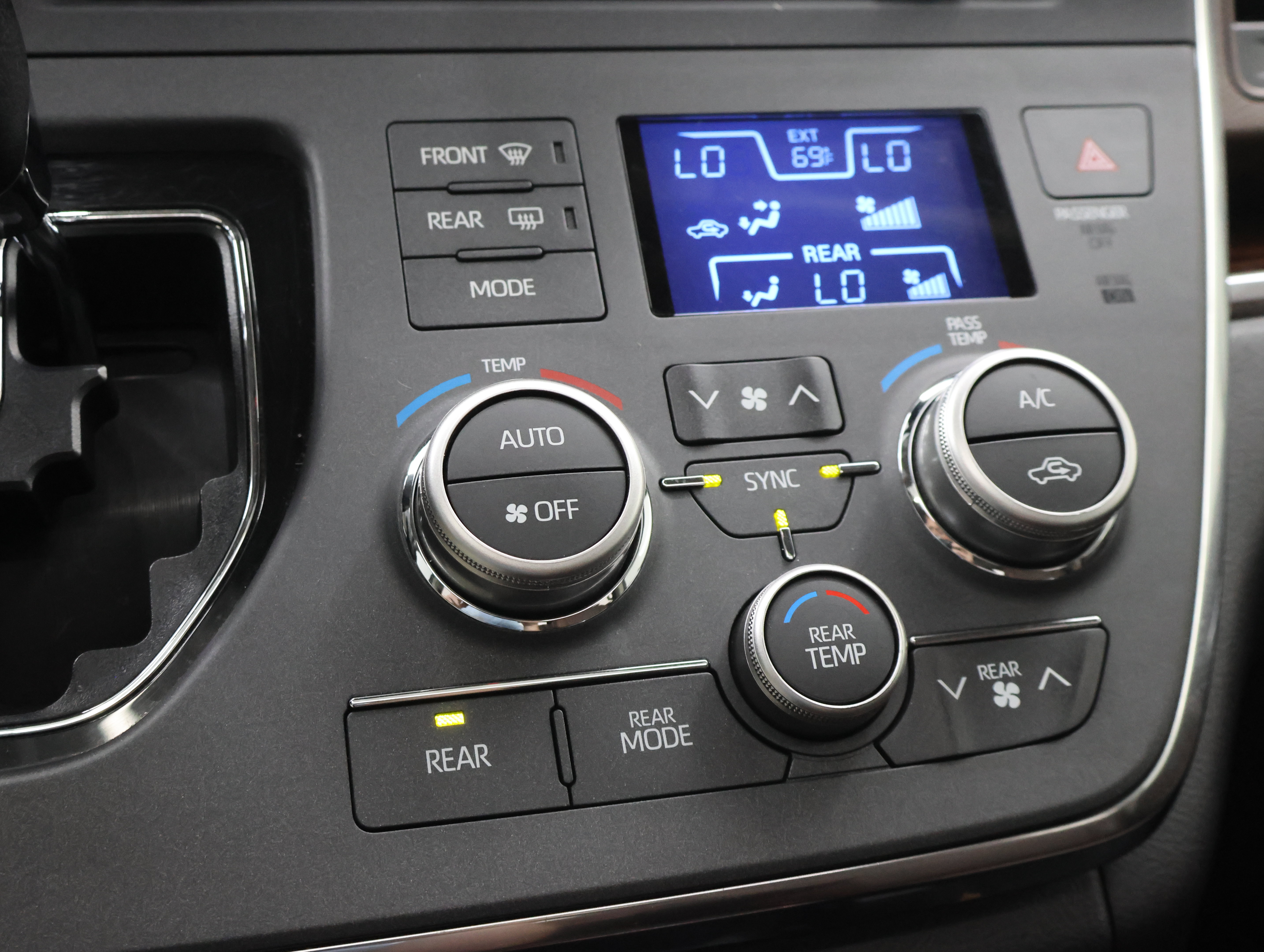 Used 2018 Toyota Sienna Limited Premium AWD/4WD image 58