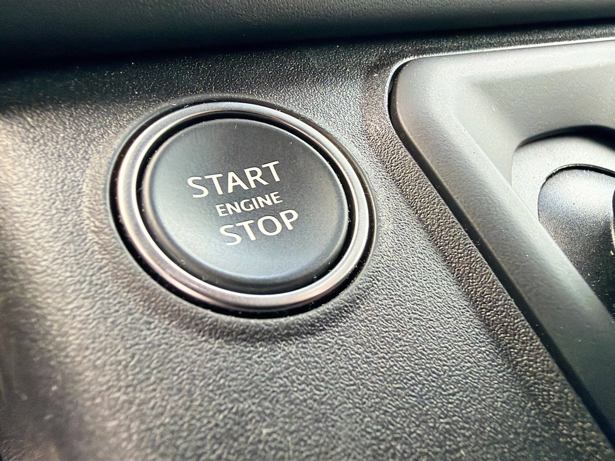 Used 2024 Land Rover Defender 110 V8 image 37