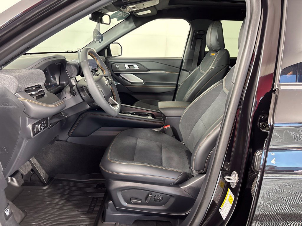 Used 2026 Ford Explorer Tremor w/ Tremor Ultimate Package AWD/4WD image 24