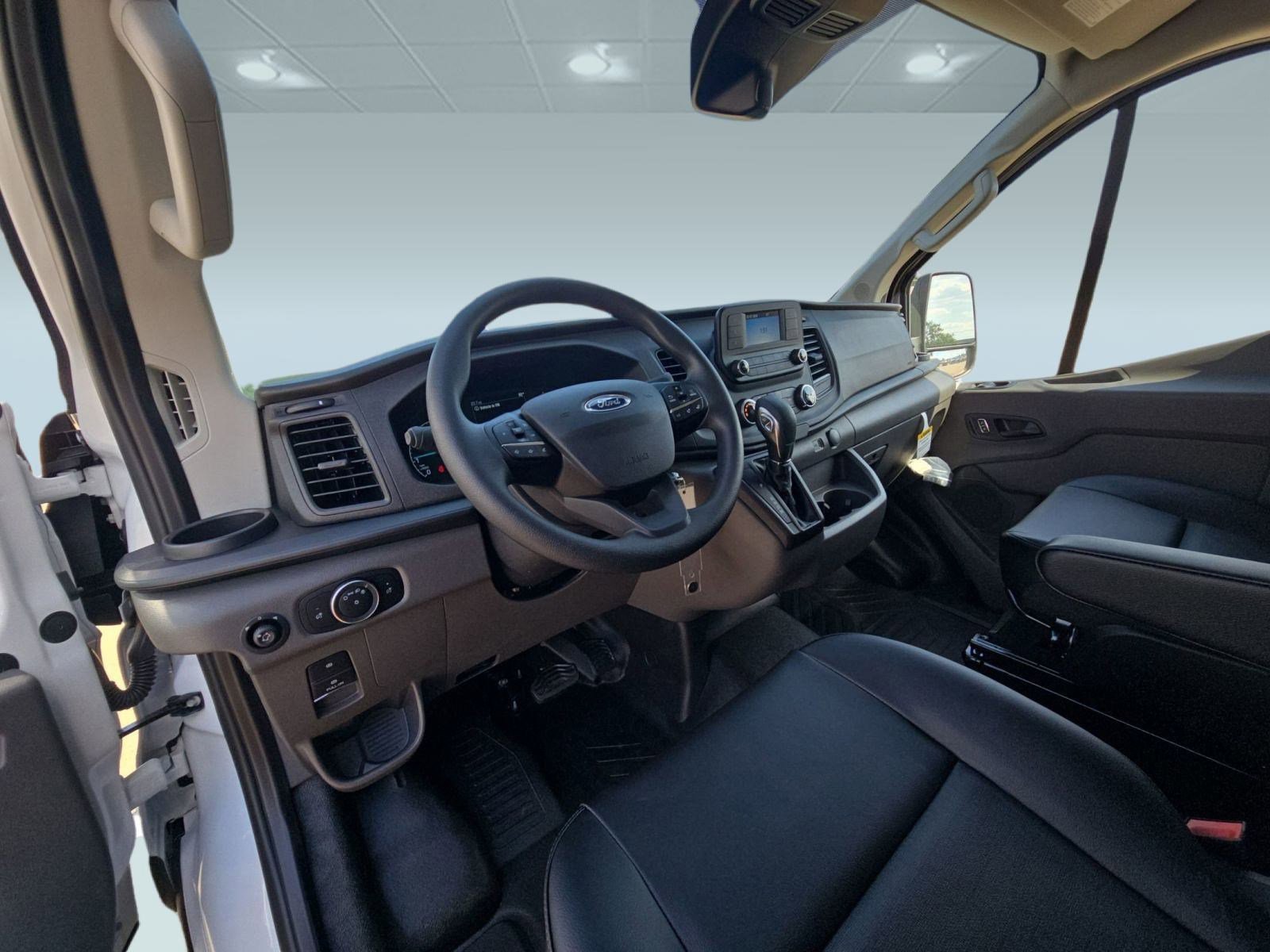 New 2025 Ford Transit 150 Low Roof image 4