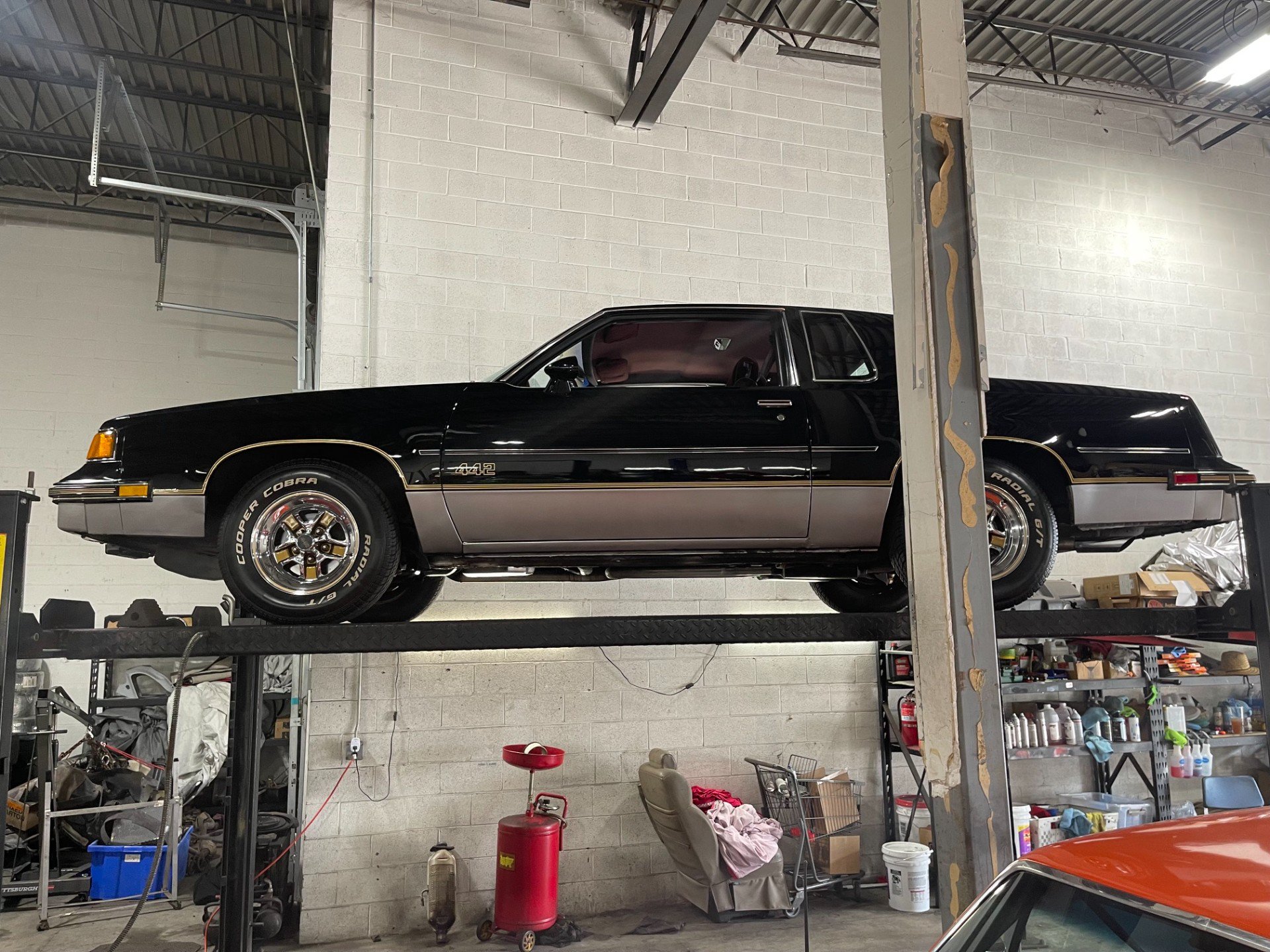 Used 1987 Oldsmobile Cutlass Supreme Salon RWD image 79