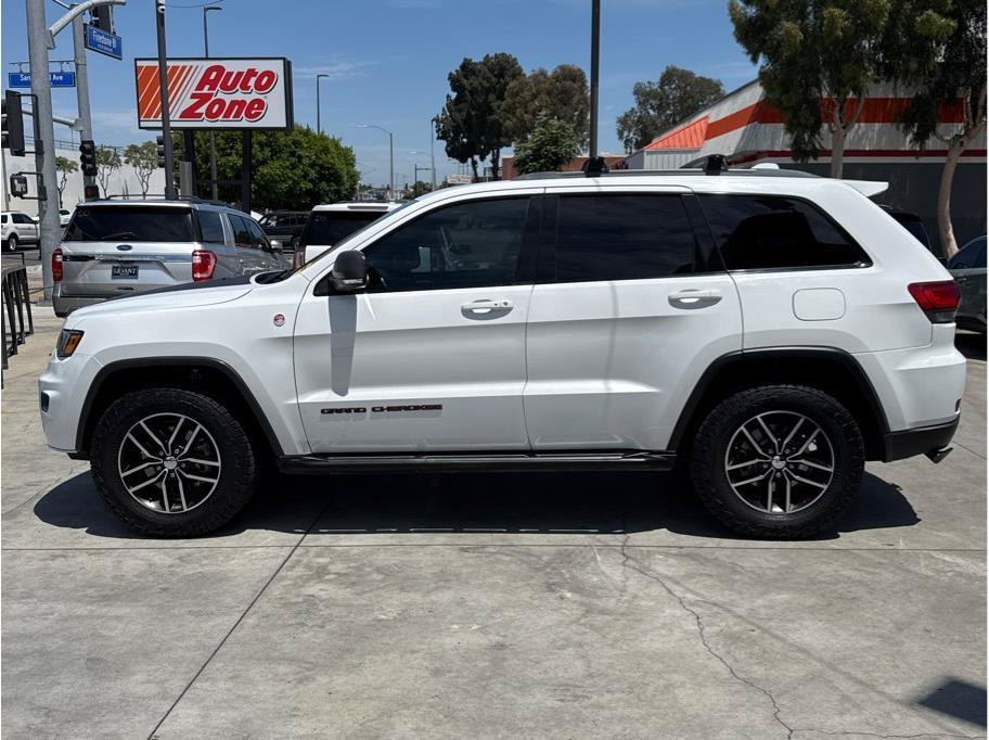 Used 2018 Jeep Grand Cherokee Trailhawk w/ Trailhawk Luxury Group AWD/4WD image 4