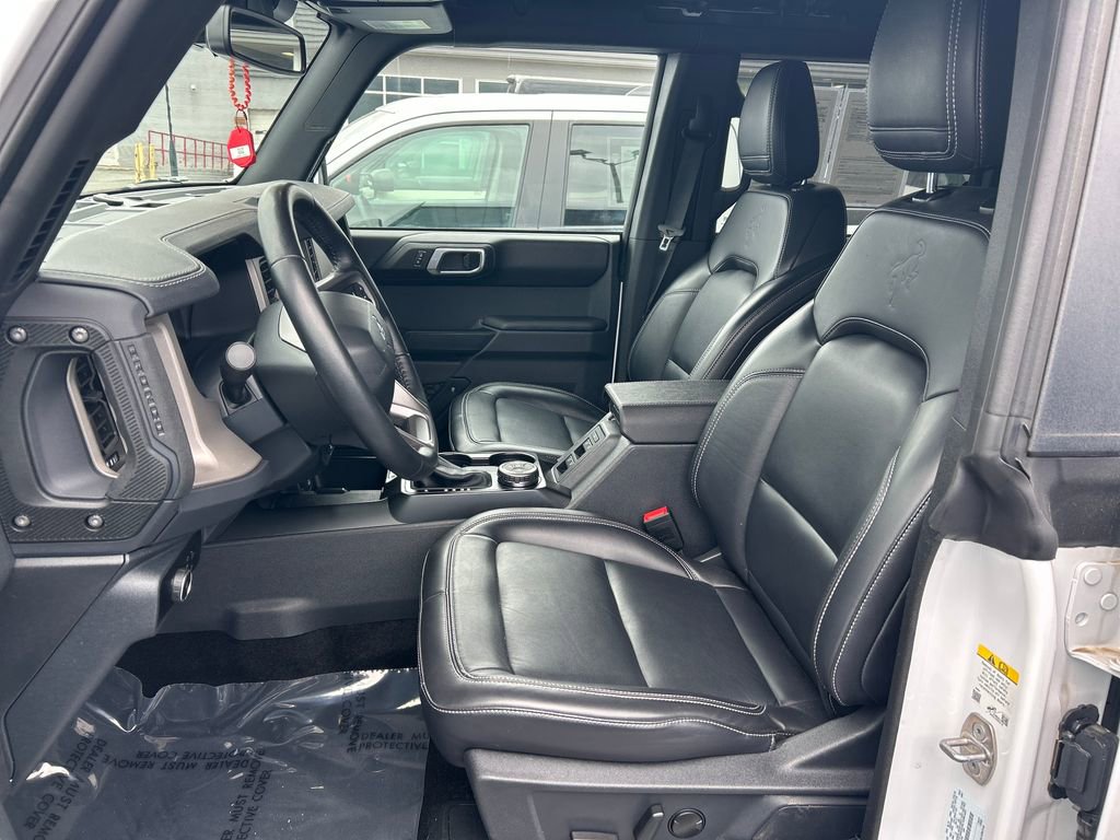 Used 2025 Ford Bronco Outer Banks AWD/4WD image 11