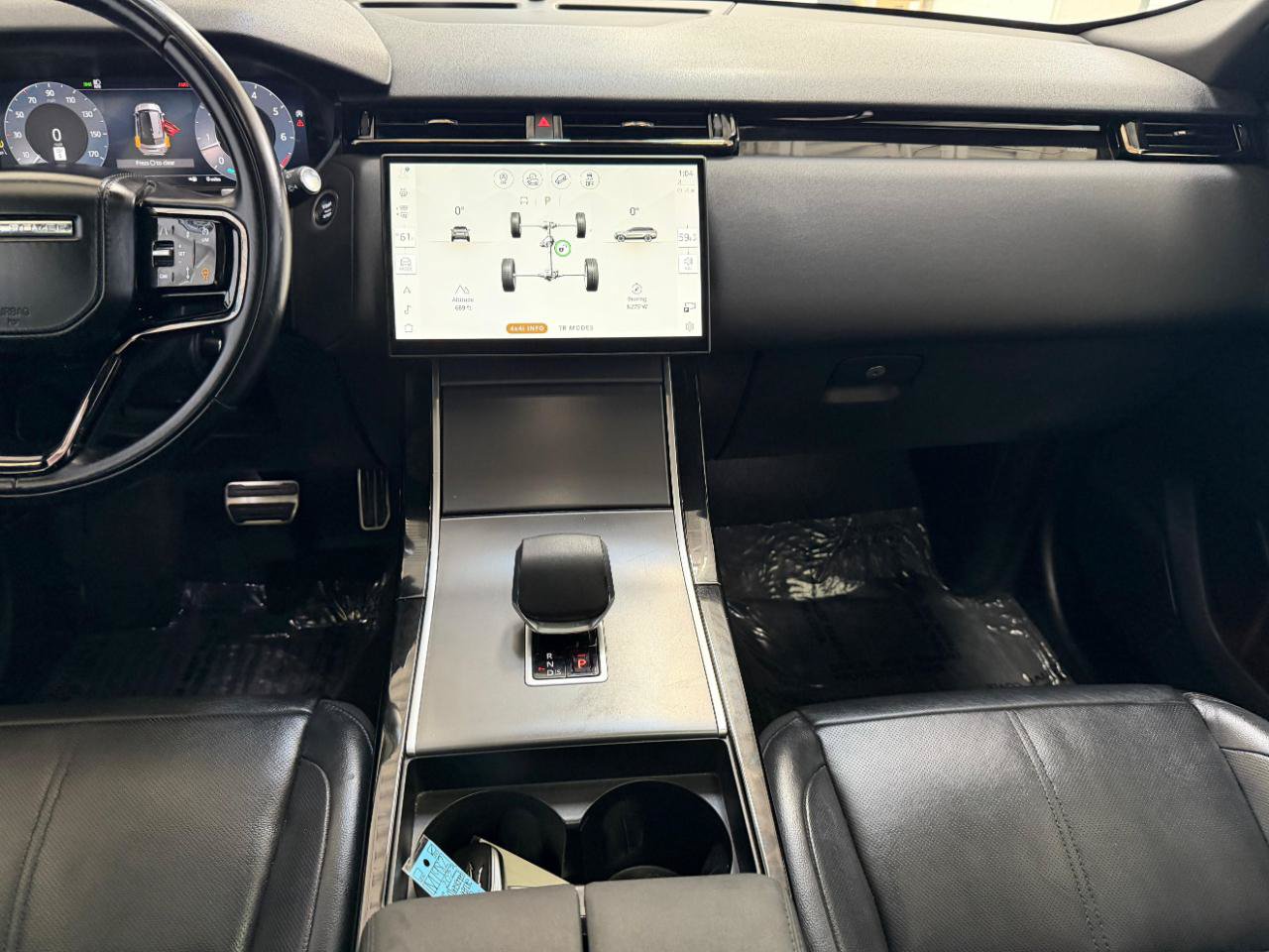 Used 2025 Land Rover Range Rover Velar Dynamic SE AWD/4WD image 36