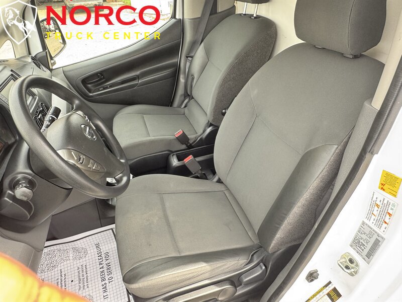 Used 2021 Nissan NV200 S FWD image 20