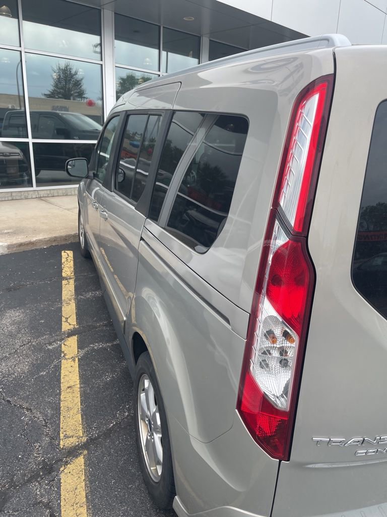 Used 2016 Ford Transit Connect Titanium FWD image 6