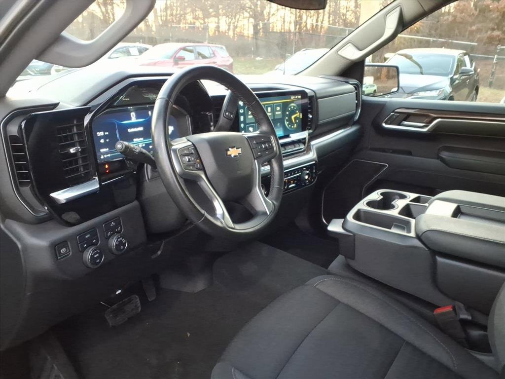 Used 2023 Chevrolet Silverado 1500 LT image 15