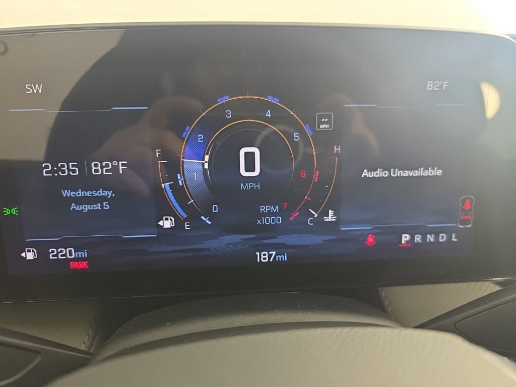 New 2026 Chevrolet Equinox LT w/ Convenience Package II FWD image 21