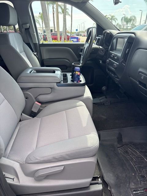 Used 2018 Chevrolet Silverado 1500 Custom w/ Custom Value Package AWD/4WD image 3