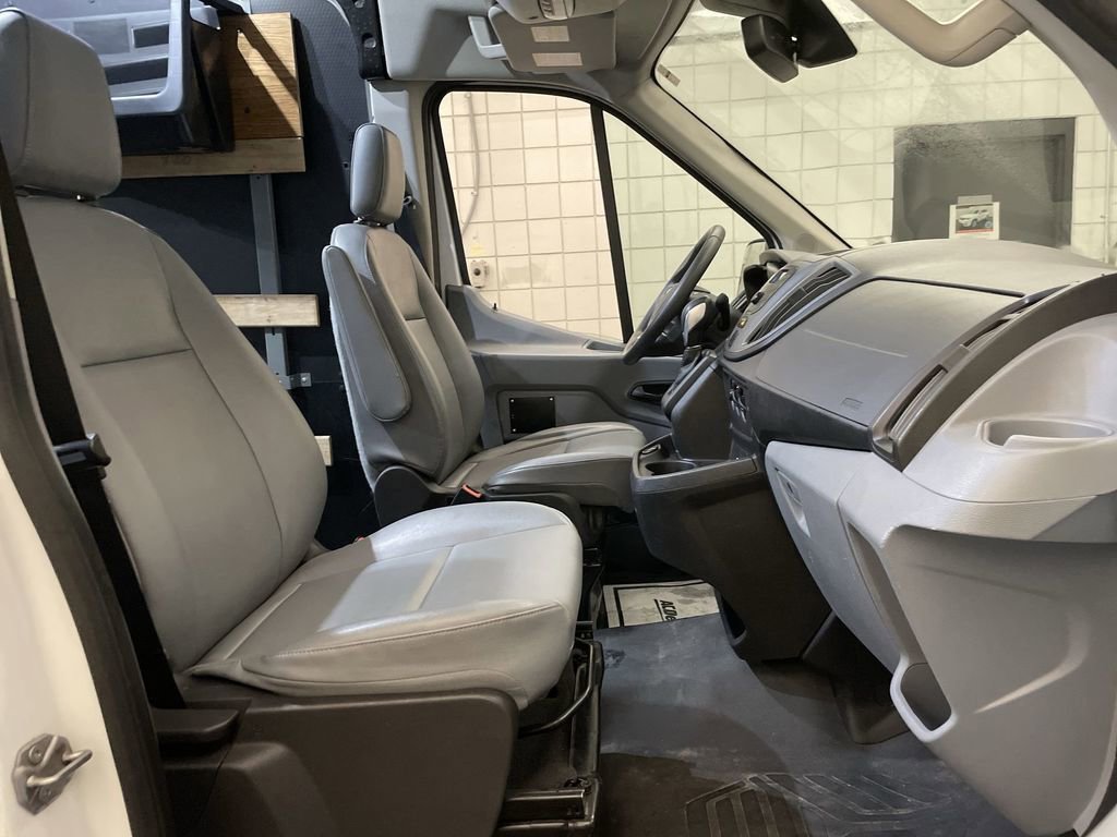 Used 2019 Ford Transit 250 148 High Roof RWD image 17