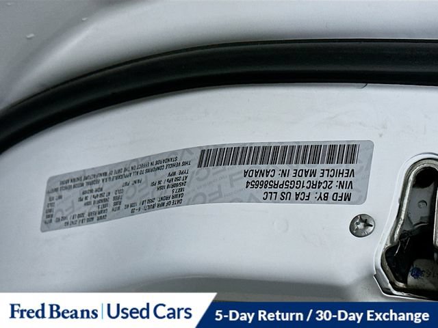 Used 2023 Chrysler Pacifica Limited FWD image 41