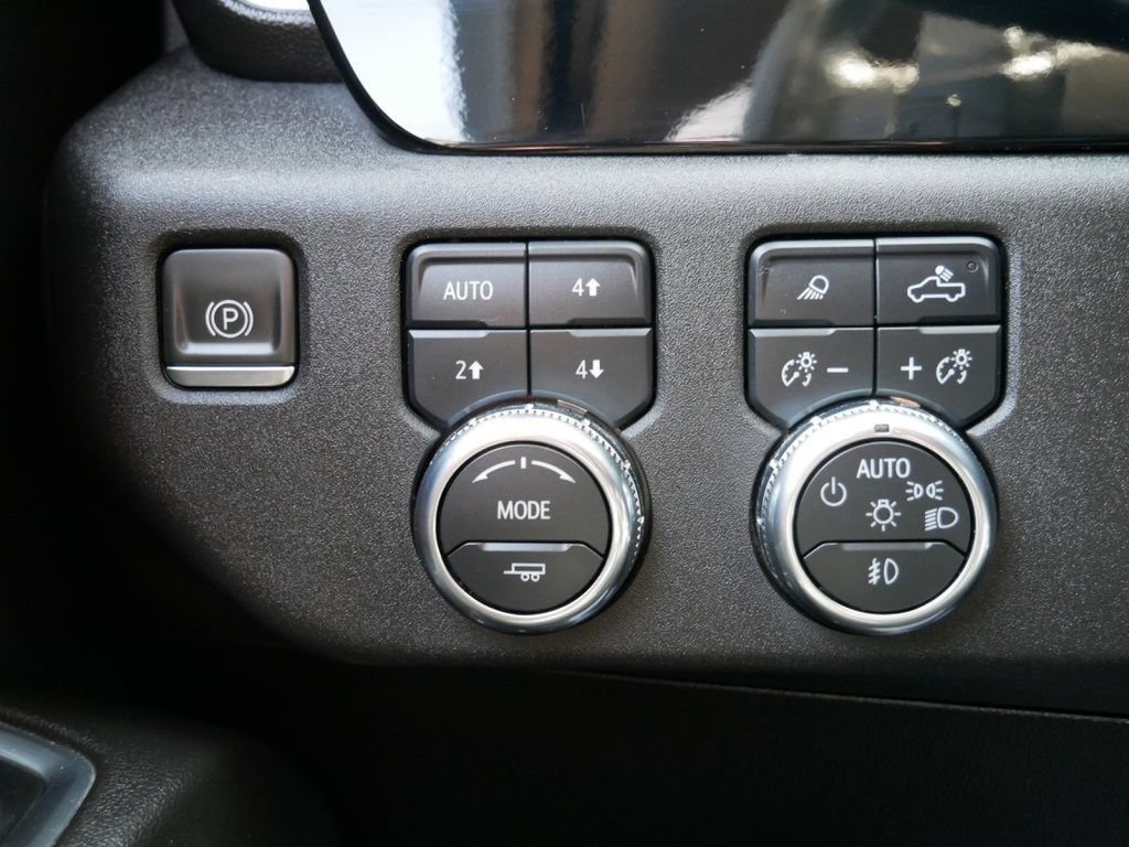 Used 2024 GMC Sierra 1500 Elevation w/ Elevation Premium Package AWD/4WD image 29