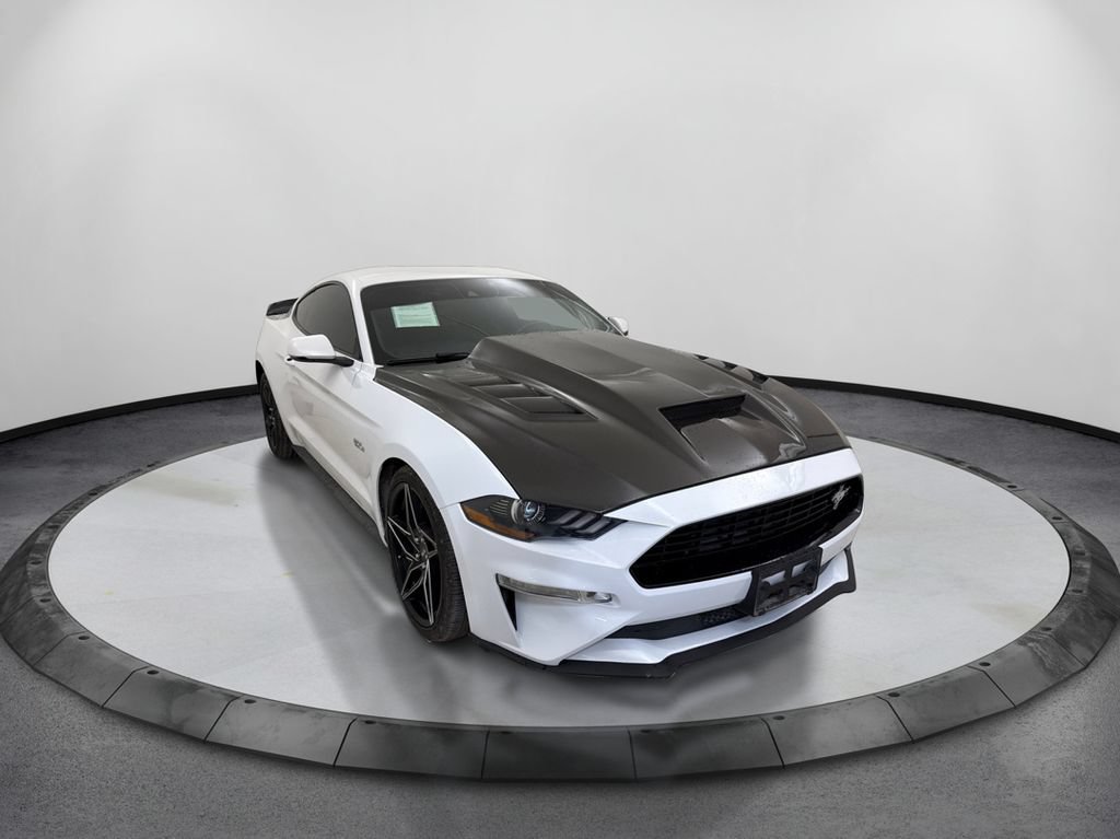 Used 2021 Ford Mustang GT Premium w/ Equipment Group 401A RWD image 3