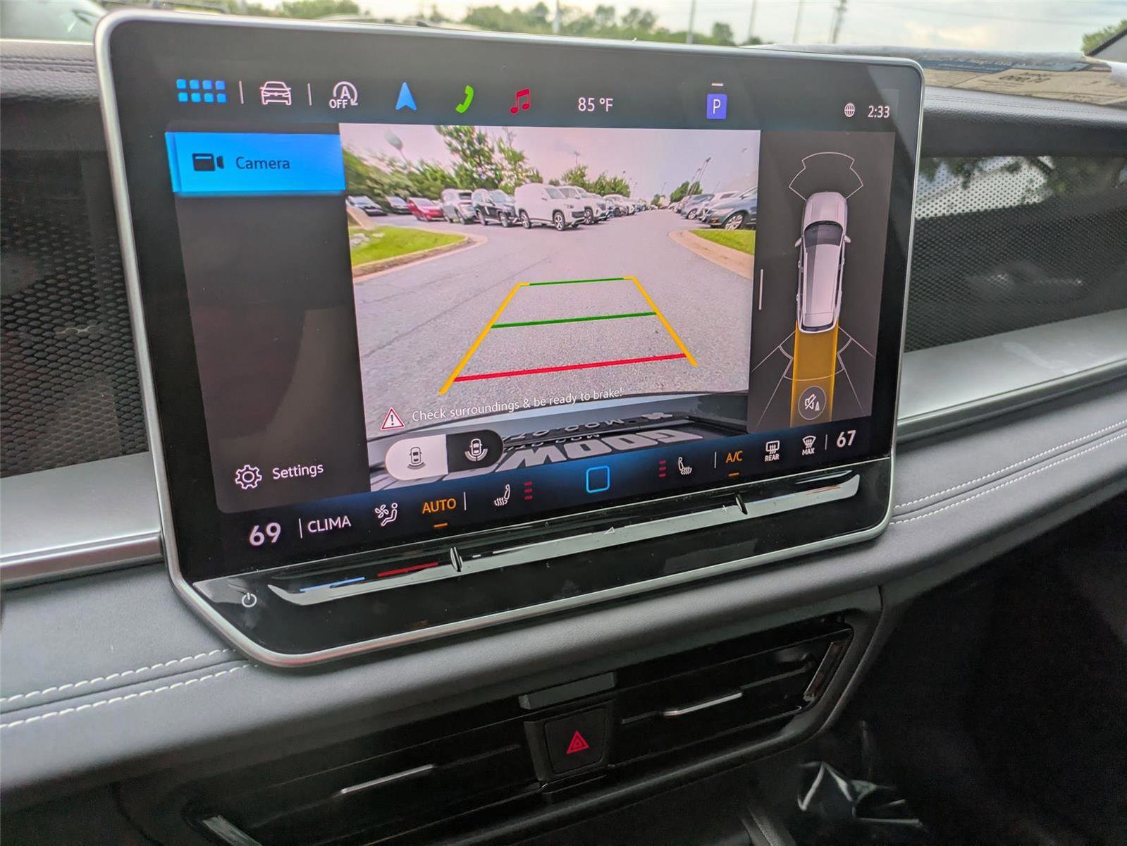 New 2025 Volkswagen Tiguan SE R-Line image 14