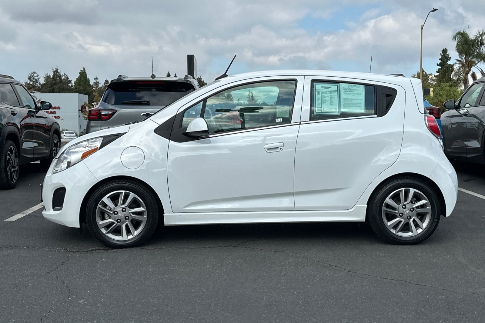 Used 2014 Chevrolet Spark LT FWD image 8