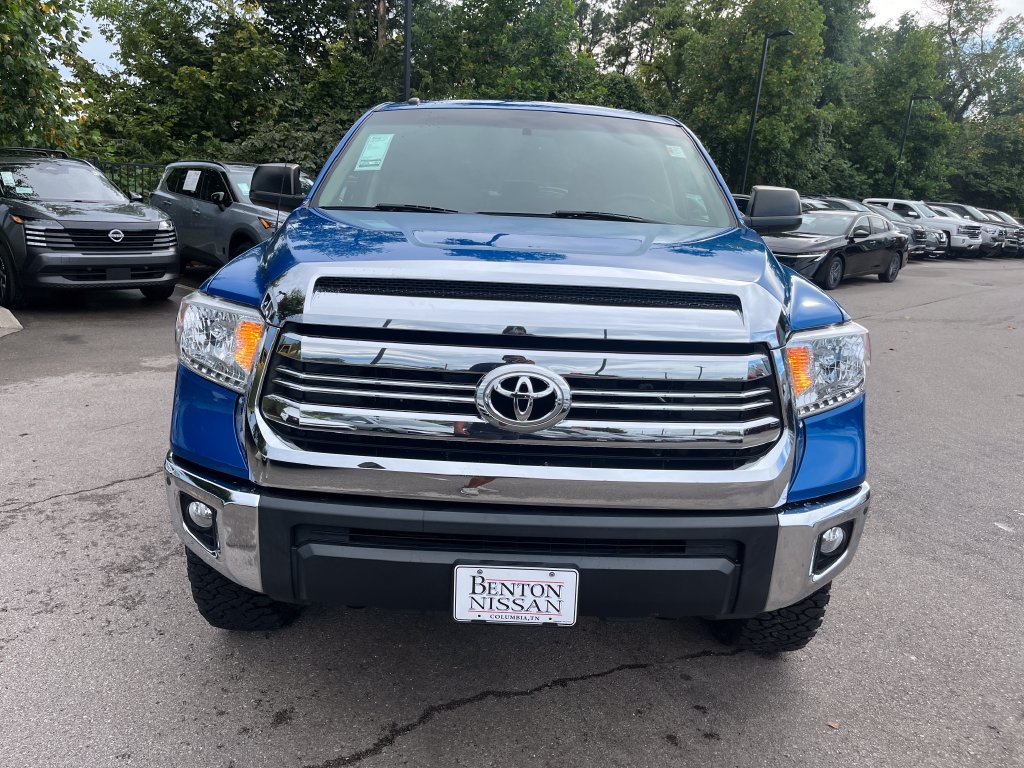 Used 2017 Toyota Tundra SR5 w/ TRD Off Road Package AWD/4WD image 10