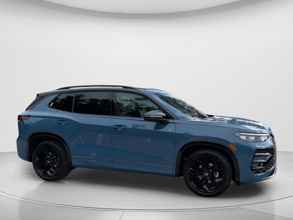 New 2026 Volkswagen Tiguan SE R-Line FWD image 4
