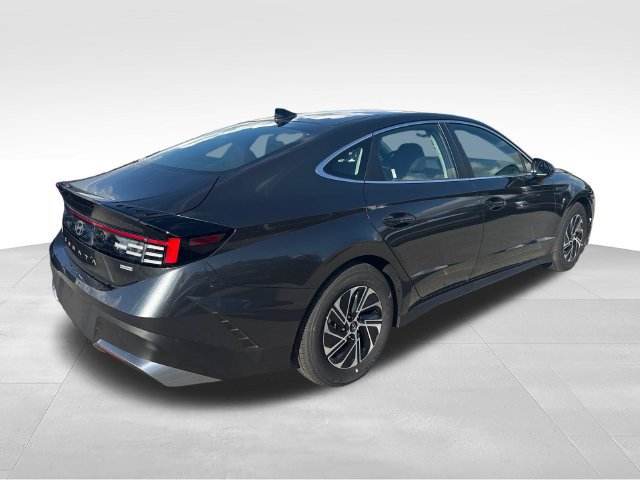 New 2026 Hyundai Sonata Blue FWD image 5