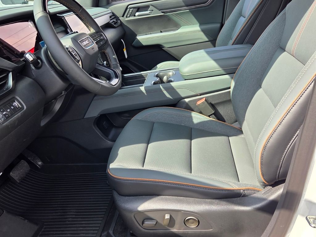 New 2026 GMC Acadia AT4 w/ Super Cruise Package image 5