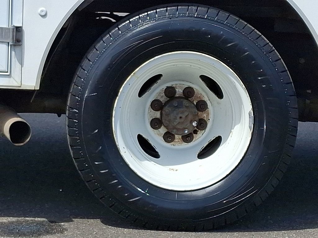 Used 2019 Ford E-350 and Econoline 350 Super Duty w/ Power Windows & Locks Group RWD image 9