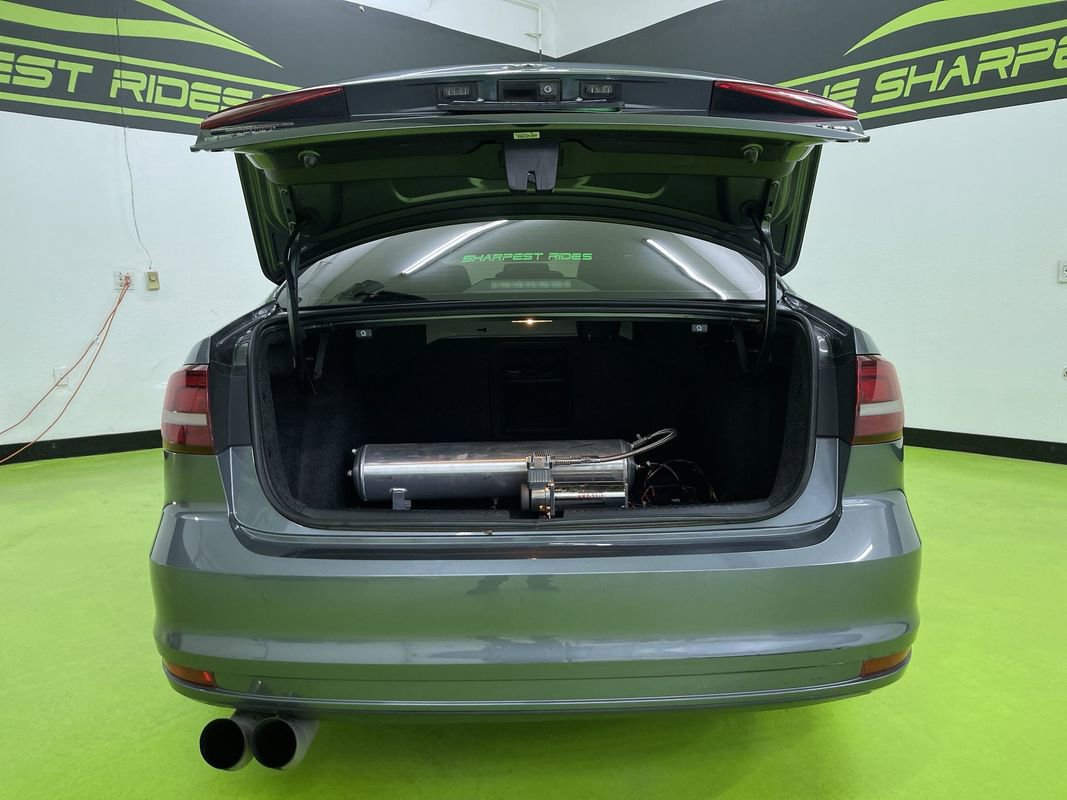 Used 2016 Volkswagen Jetta Sport image 9