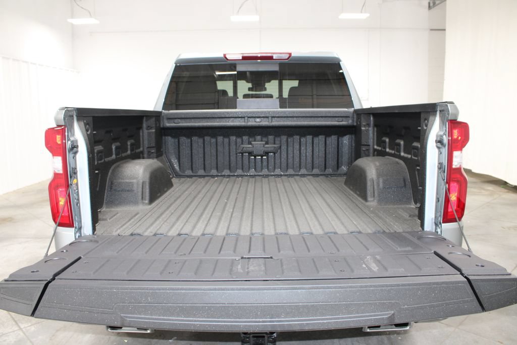 New 2026 Chevrolet Silverado 1500 RST w/ RST Select Package AWD/4WD image 16
