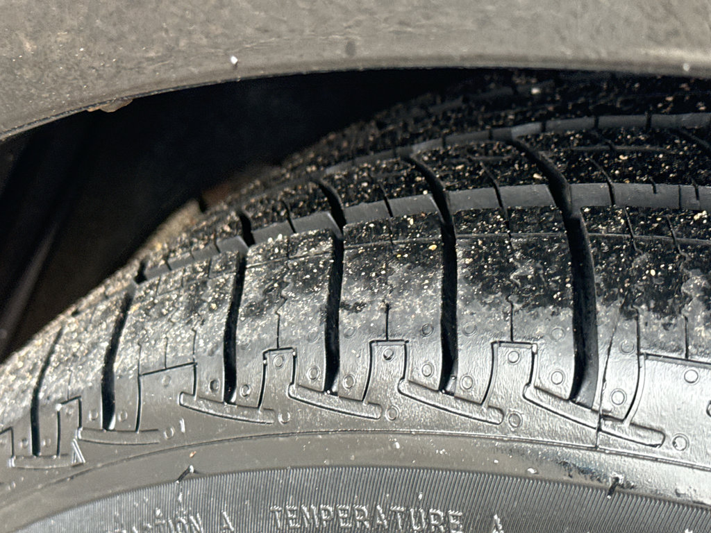 Used 2012 Ford Taurus Limited image 10