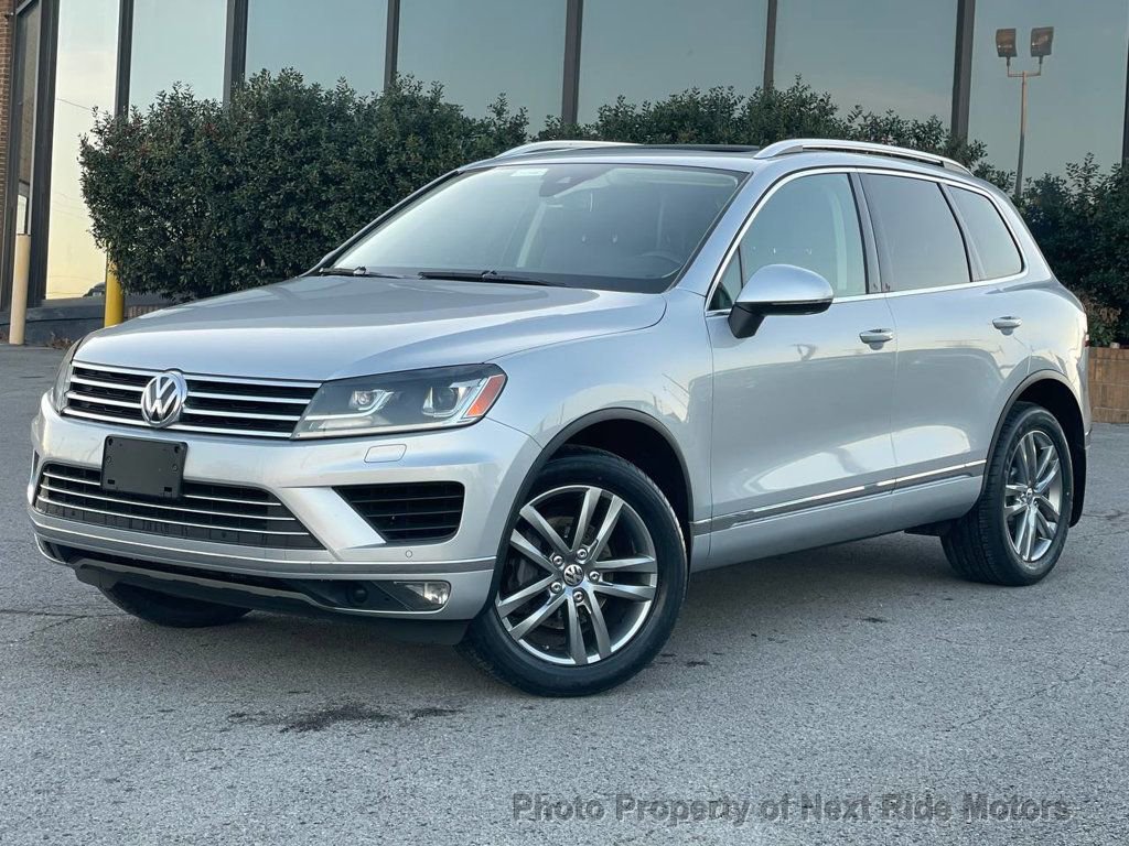 Used 2016 Volkswagen Touareg VR6 image 27