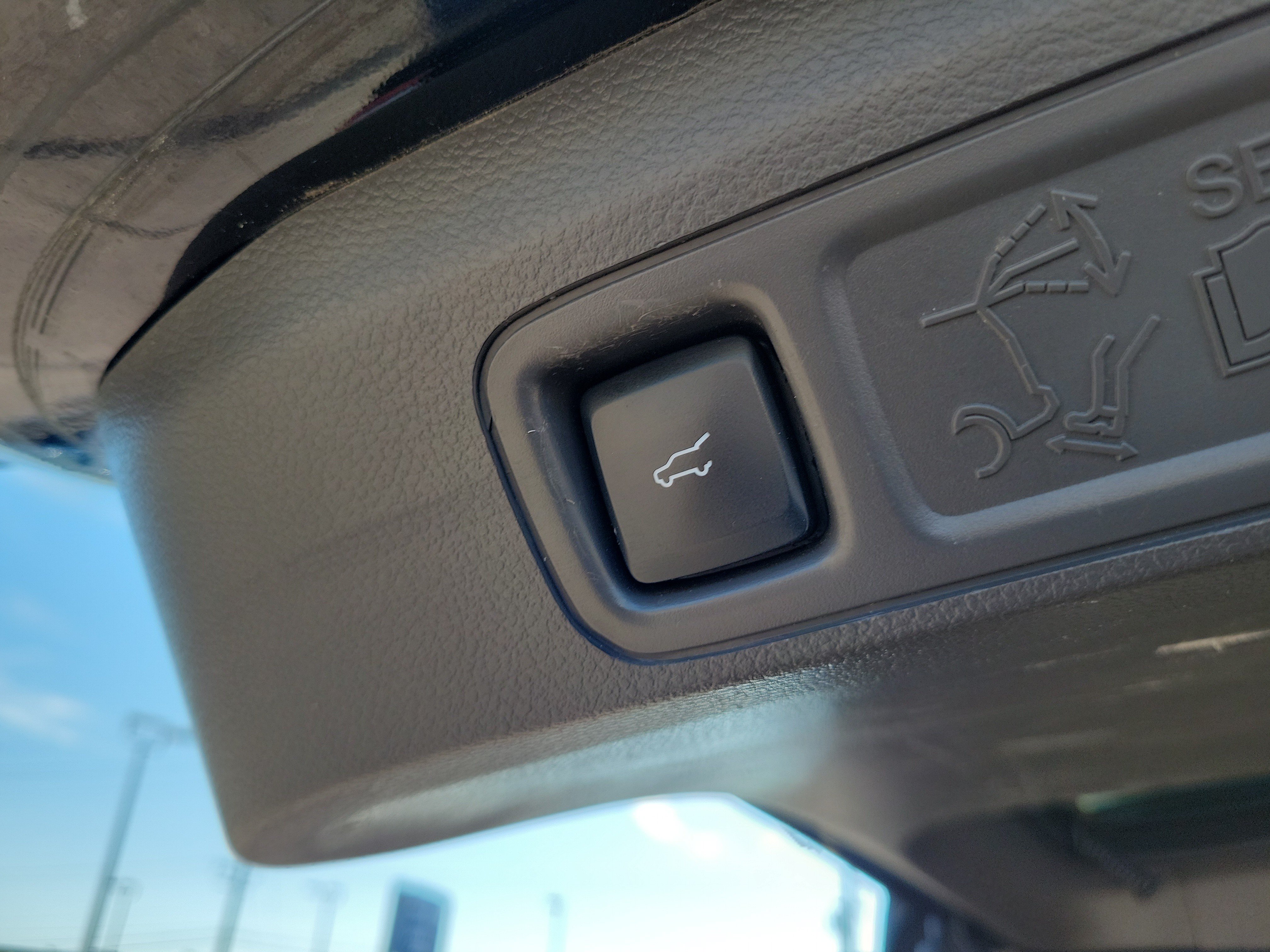 Used 2019 Ford Expedition Limited w/ Equipment Group 301A AWD/4WD image 8