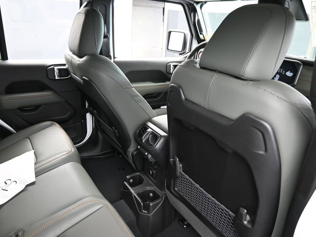 New 2026 Jeep Gladiator Mojave image 38