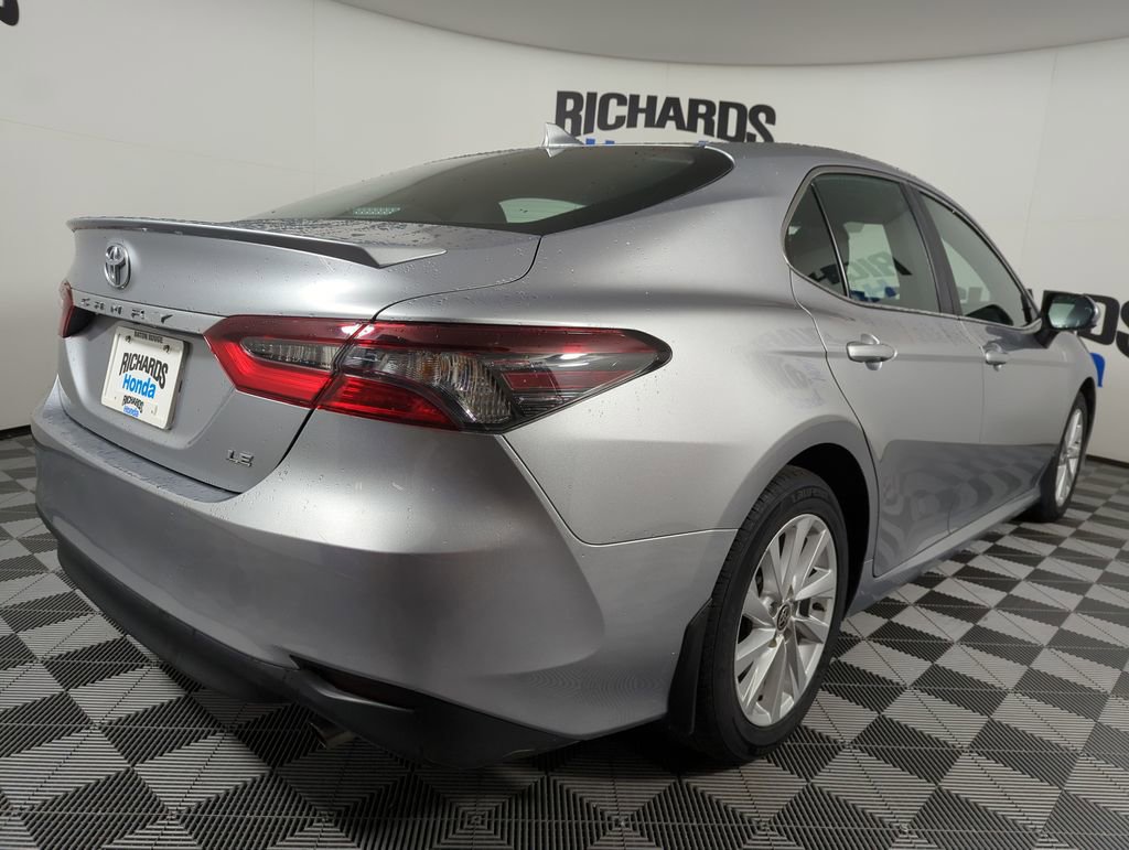Used 2024 Toyota Camry LE image 5