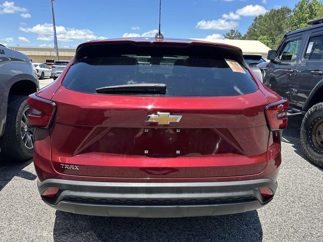 Used 2024 Chevrolet Trax LS FWD image 12