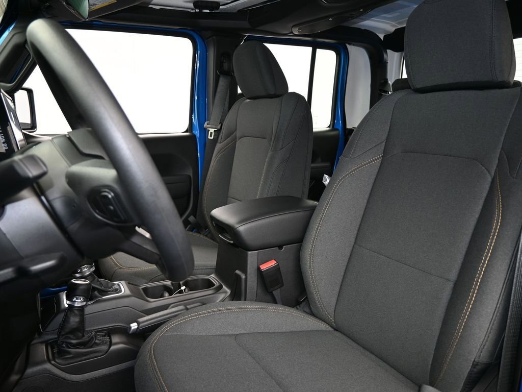 New 2026 Jeep Gladiator Sport AWD/4WD image 10