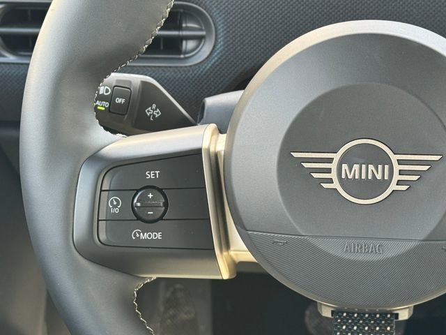 Certified 2025 MINI Cooper S FWD image 20