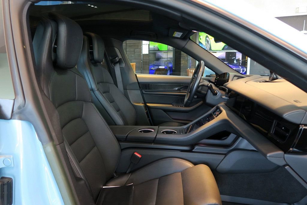 Used 2022 Porsche Taycan image 26